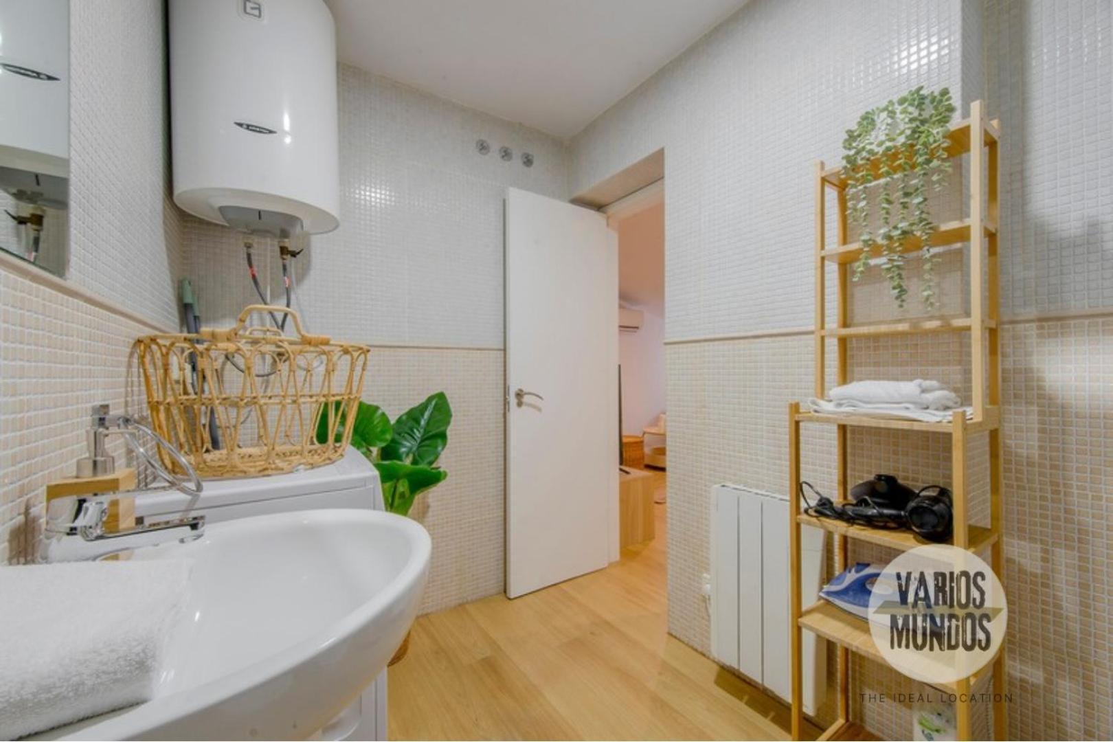 Oasis Para 3 En Sol, Descubre Concepcion Jeronima Madrid Eksteriør billede