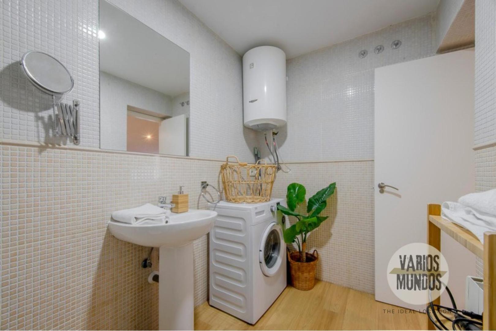 Oasis Para 3 En Sol, Descubre Concepcion Jeronima Madrid Eksteriør billede